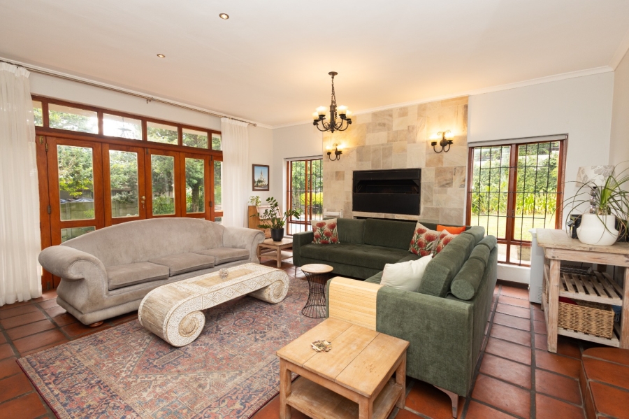 To Let 5 Bedroom Property for Rent in Vierlanden Western Cape